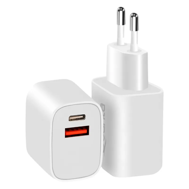 Adaptador Quanta QTCACR2 USB-A/USB-C QC3.0 20W - White